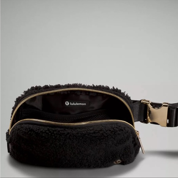 Lululemon Fleece Belt Bag - Picture 6 of 7